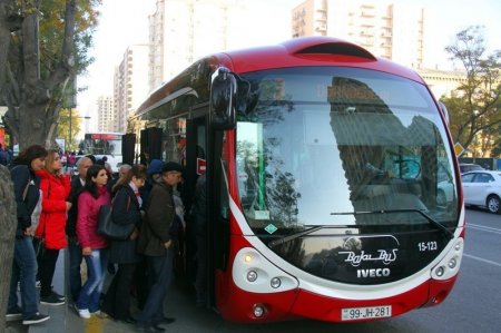 Sərnişin “BakuBus”ın sürücüsünü döydü - Saxlanılan var