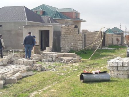 Bakıda güclü külək hasarı aşırdı: Qaz xətti zədələndi - FOTO