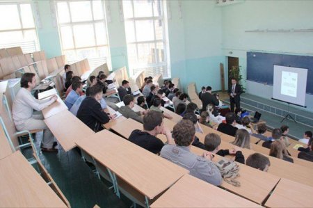 “Naxçıvan” Universitetinin qəbul planına yeni ixtisaslar daxil edilib