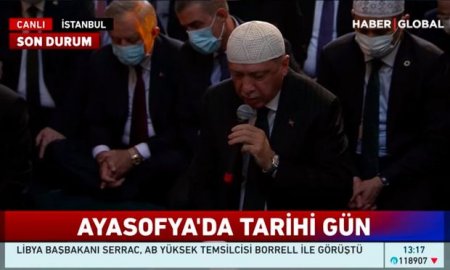 Ərdoğan Aya Sofiyada “Quran” oxudu - VİDEO