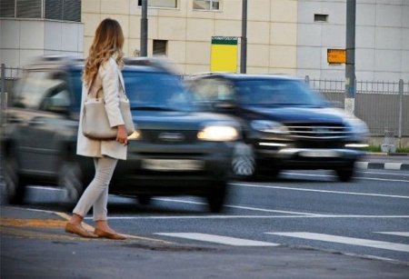 Bakıda yol qəzası oldu, xəsarət alan var