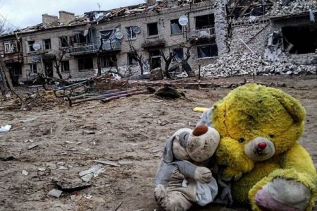 Ukraynada hərbi əməliyyatlar nəticəsində 145 uşaq ölüb - FOTO