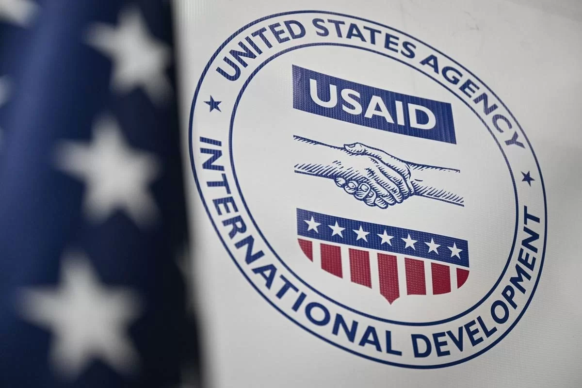 USAID-də qalmaqal: Dövlət qulluqçuları kütləvi şəkildə məcburi məzuniyyətə göndərildilər