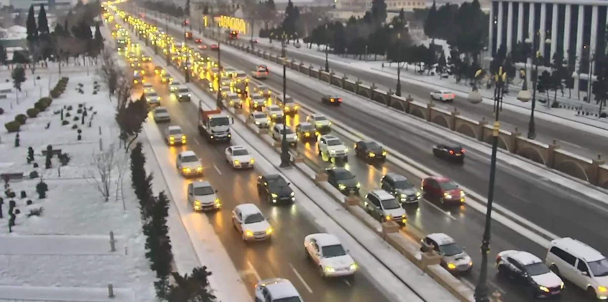 Qarlı hava şəraitində Bakının hansı küçələrində sıxlıq var? - 21.02.2025