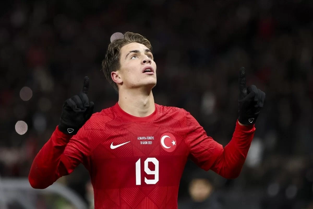 "Çelsi" türkiyəli futbolçu üçün 80 milyon avro təklif etdi
