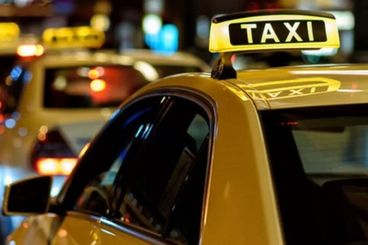 Bakıda taksi sürücüsü müştərisinin 30 min dollarını oğurlayıb özünə maşın aldı